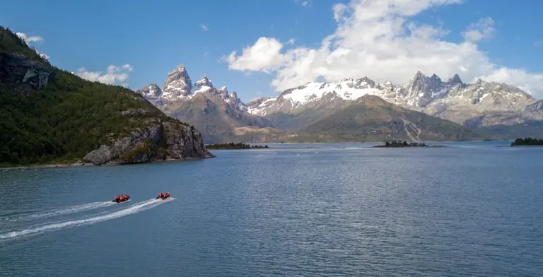 Plavba Australis - z Chile kolem mysu Horn do Ushuaii.