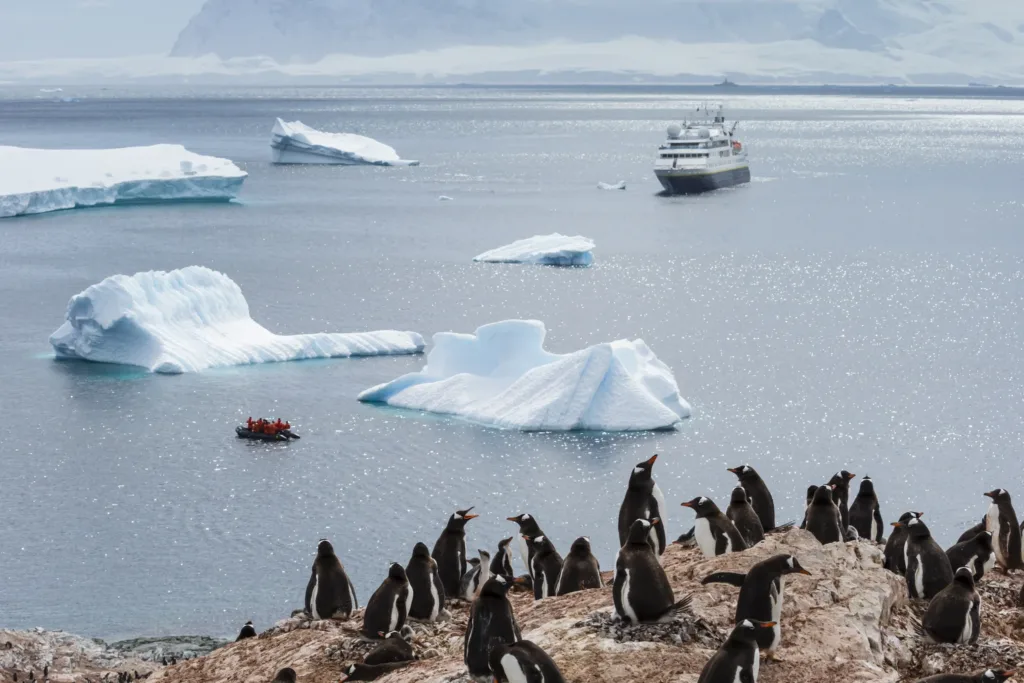 National Geographic - plavba do Antarktidy.