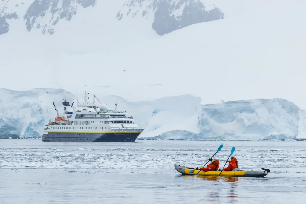 National Geographic - plavba do Antarktidy.