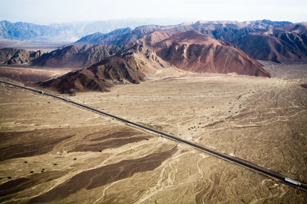 Silnice vedoucí planinou Nazca